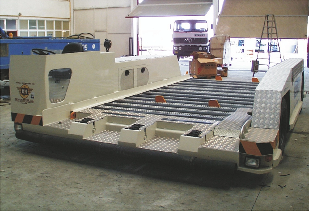 Vehículo transportador con motor reconstruido